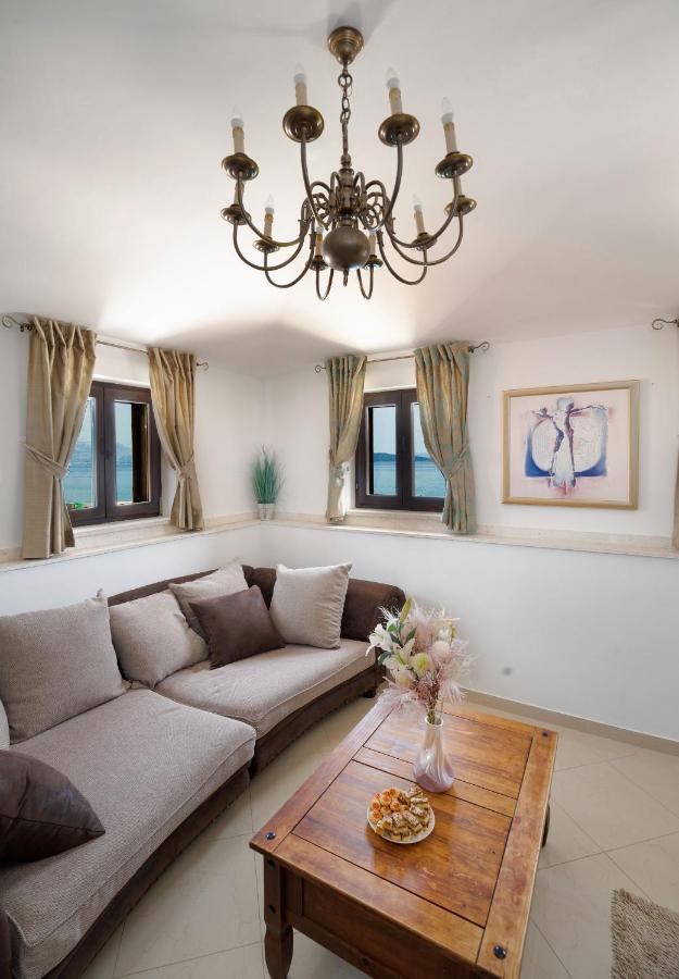 Luxury Apartments Perko Kastela Exterior photo